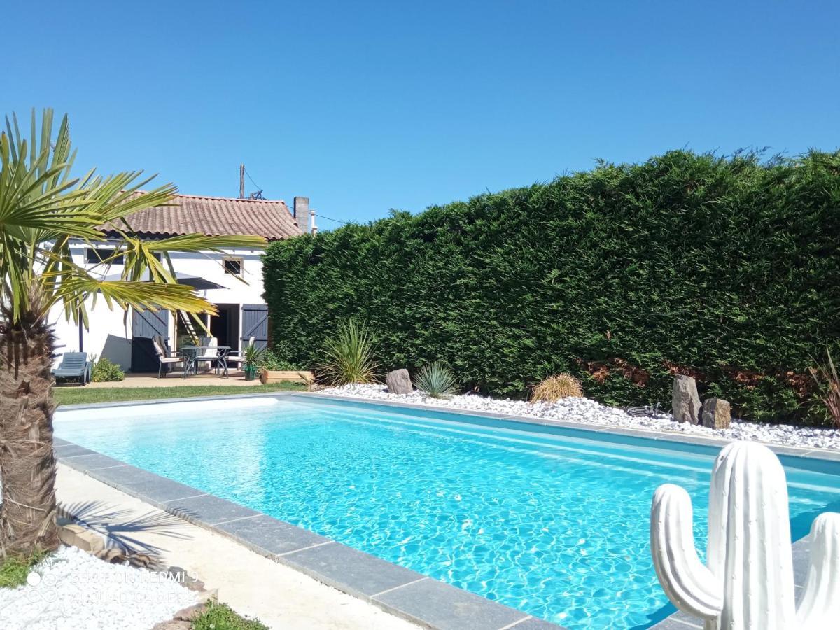 مبيت وإفطار Le Champ-Saint-Pere Mas Des Vignes Piscine Chauffee المظهر الخارجي الصورة