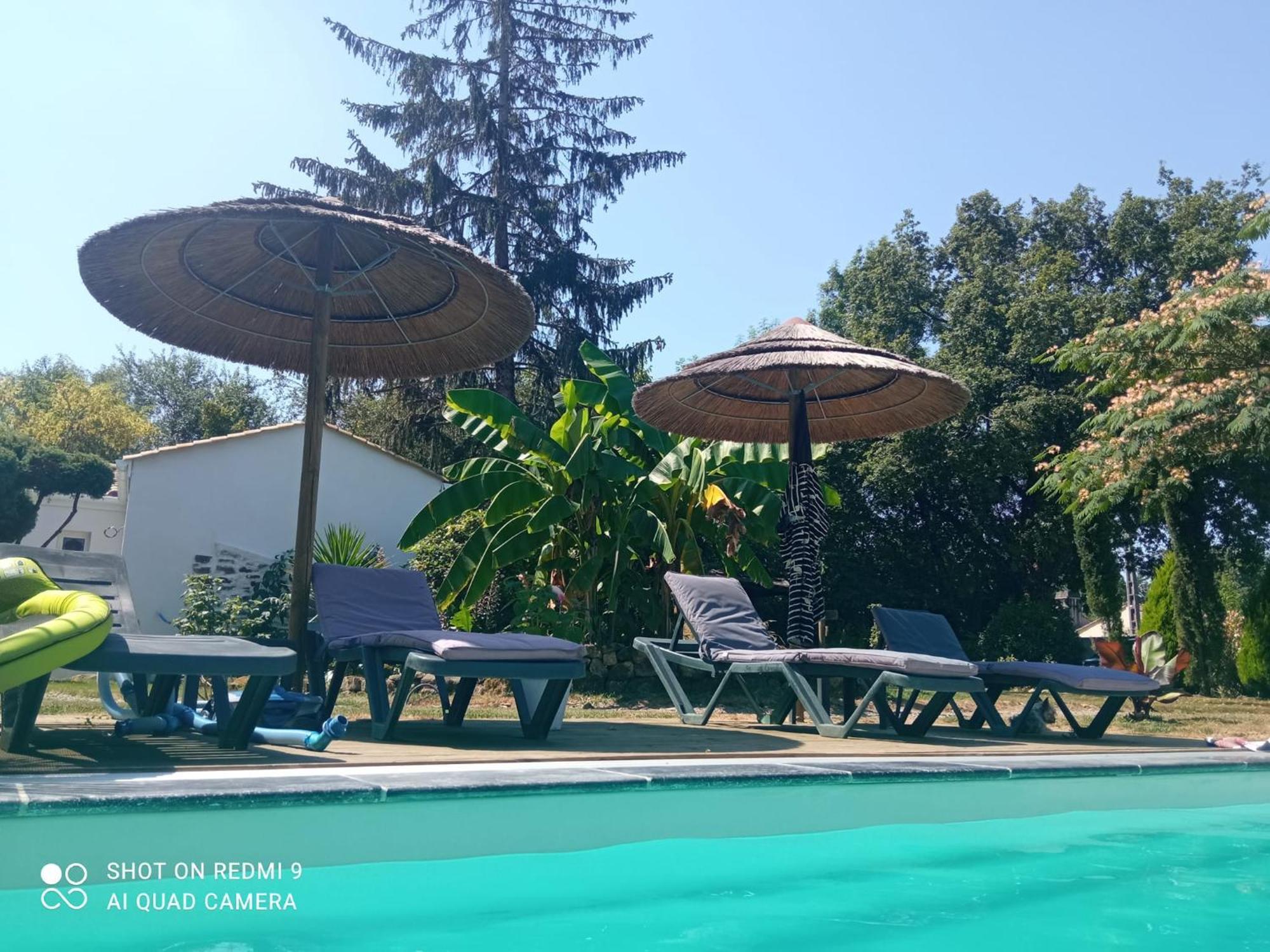 مبيت وإفطار Le Champ-Saint-Pere Mas Des Vignes Piscine Chauffee المظهر الخارجي الصورة